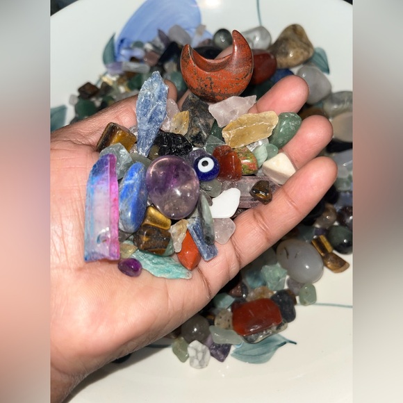 Mystery Crystal Bag - Picture 3 of 8